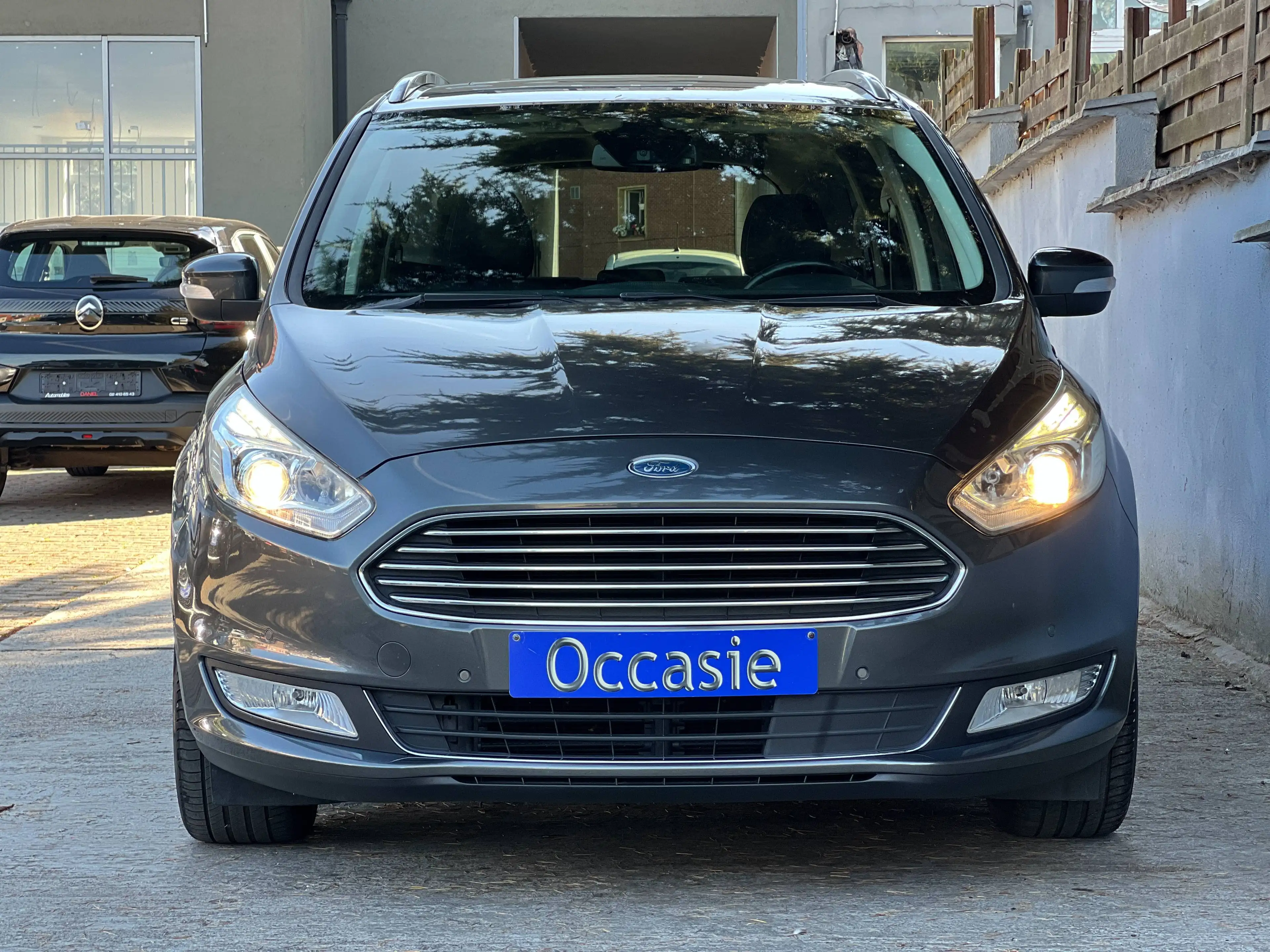 Ford Galaxy Galaxy 1.5 EcoBoost Titanium 7 place — photo 8