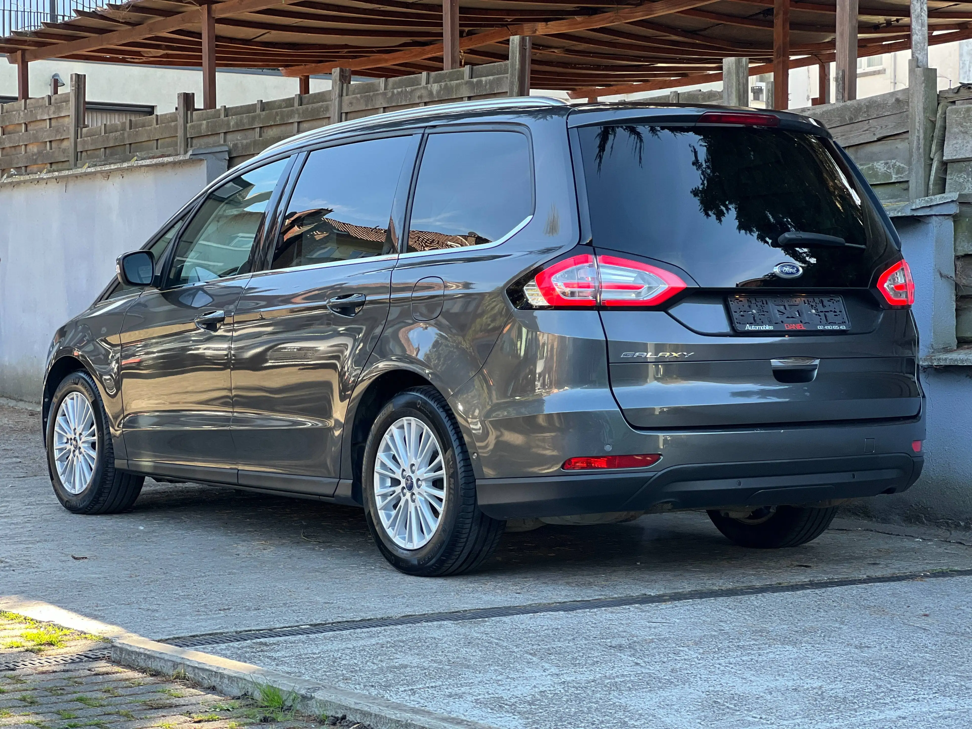 Ford Galaxy Galaxy 1.5 EcoBoost Titanium 7 place — photo 7