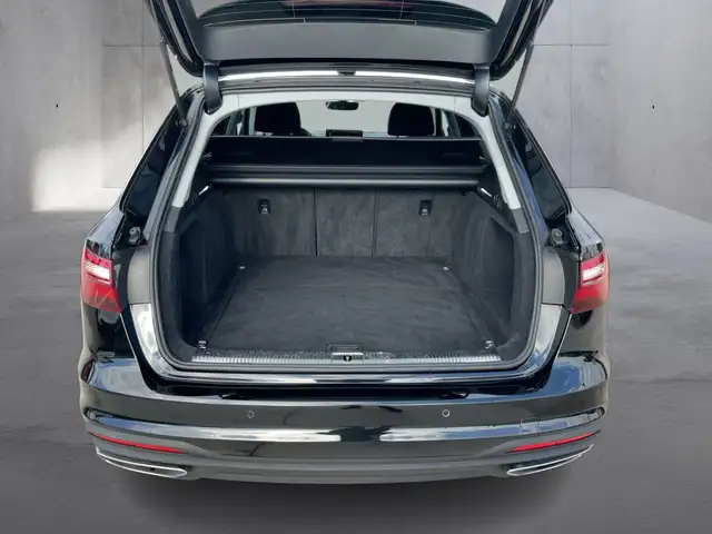 Audi A4 view 13