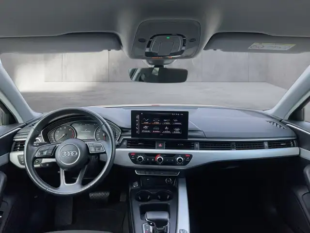 Audi A4 view 11