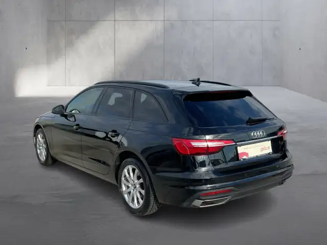 Audi A4 view 3