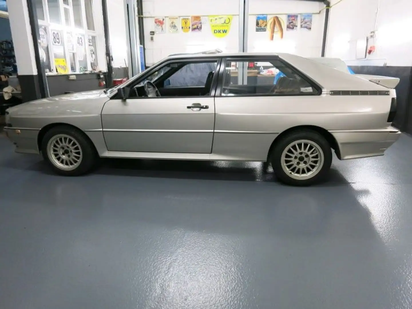 Audi QUATTRO Urquattro,erst 67300 Km,2 Besitzer, Originalzust Silber - 2