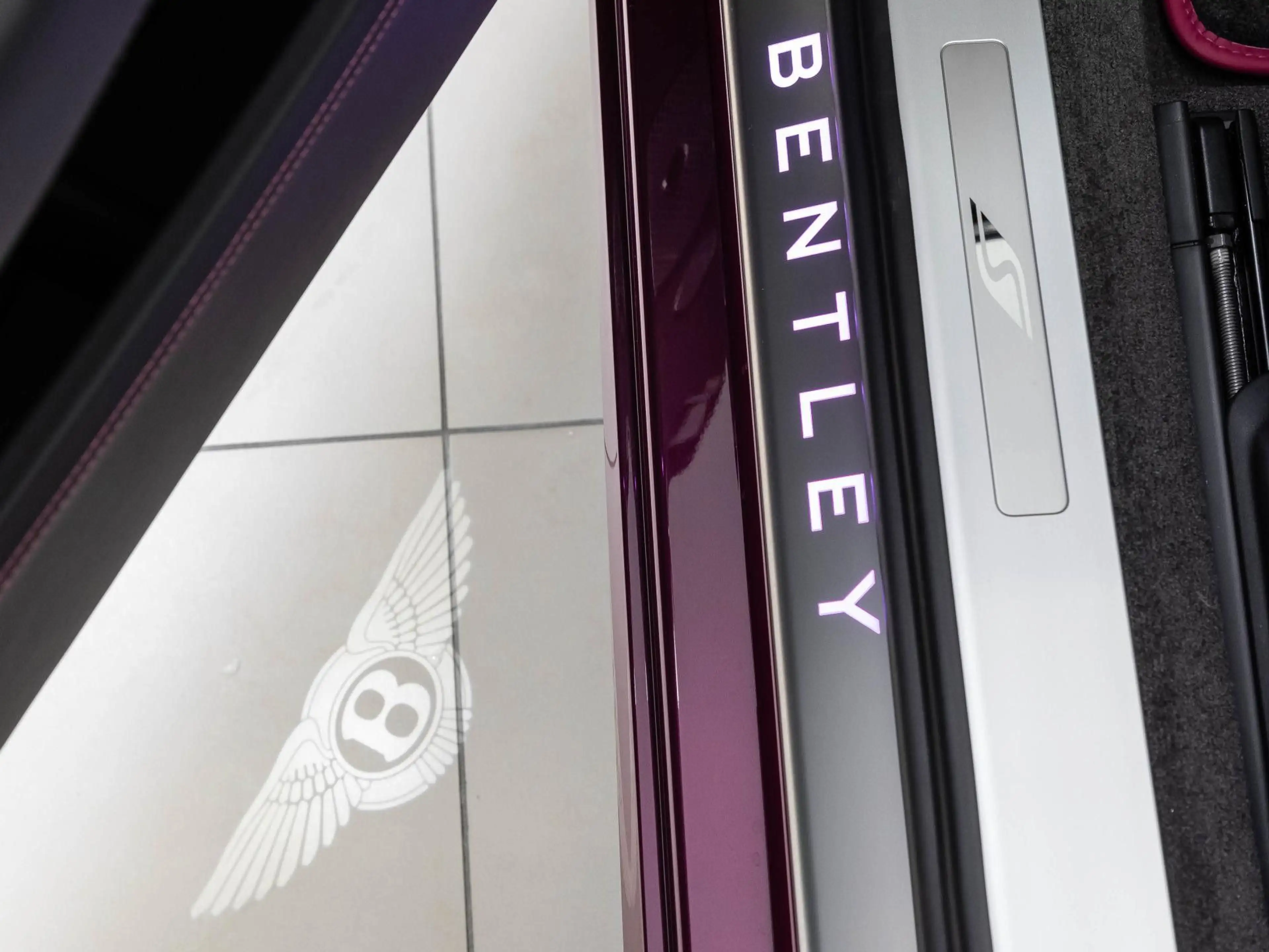 Bentley Continental New Continental GT Convertible S V8 UNIKAT — photo 15