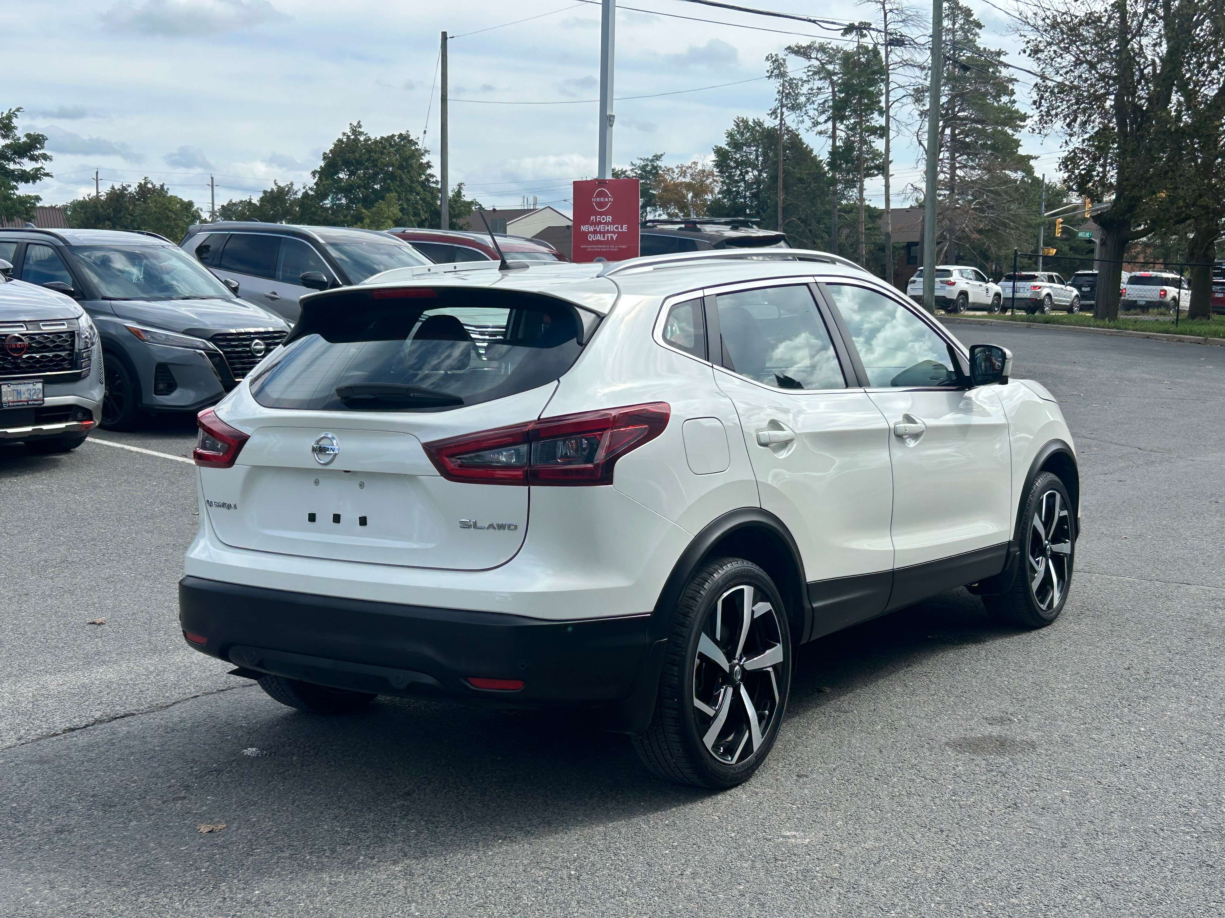 2023 Nissan Qashqai SL w/Lther/Navi/360Cam/PwrSeat/CarPlay/ProPilot — photo 1