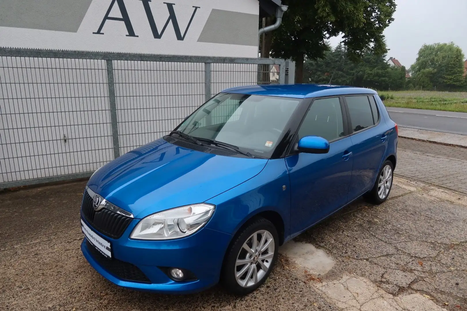 Skoda Fabia Best of|2 Hand|Tempomat|Klimaaut| 1,2 TSI. Blau - 1