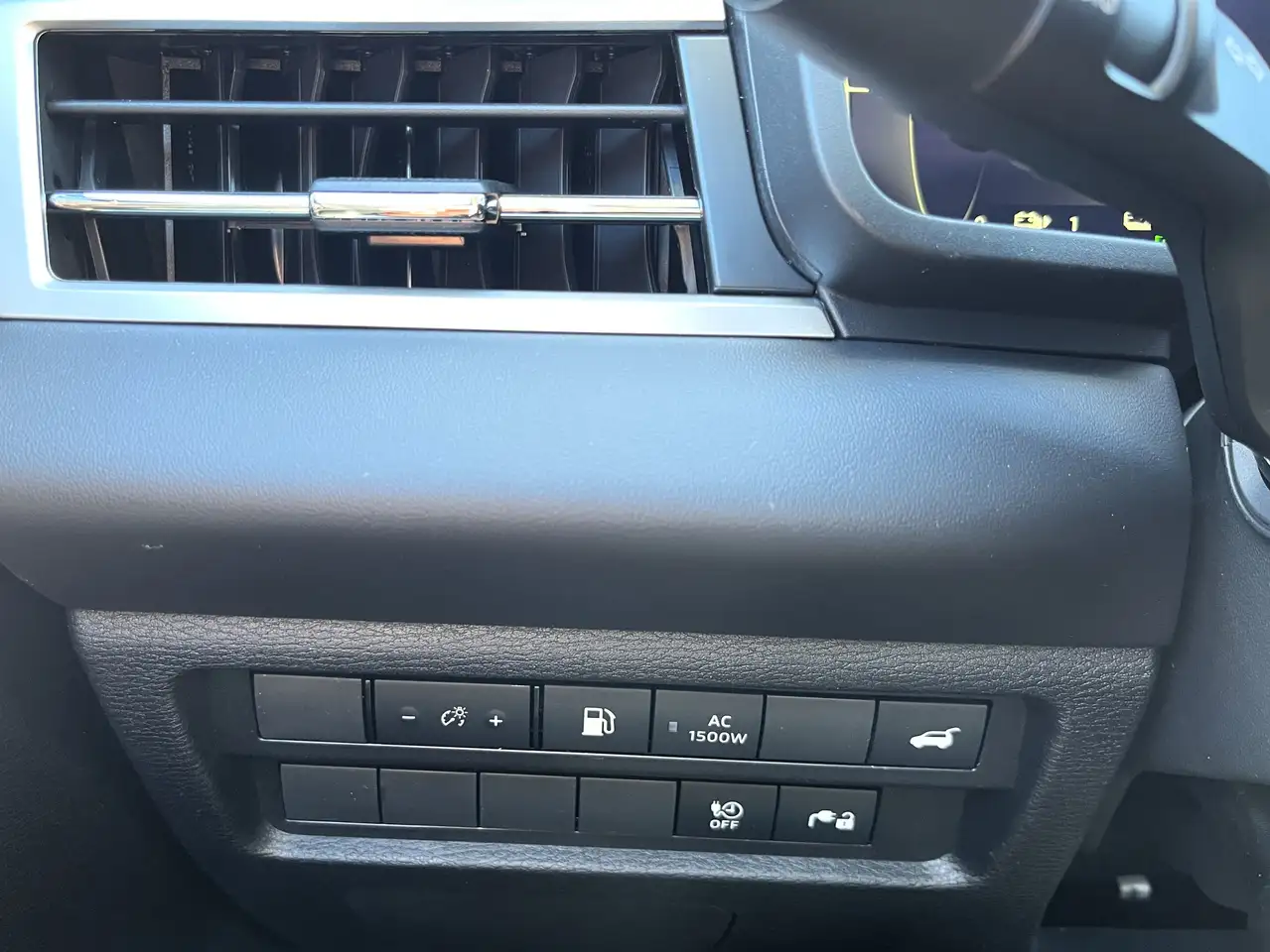 Mitsubishi Outlander снимка Mitsubishi Outlander