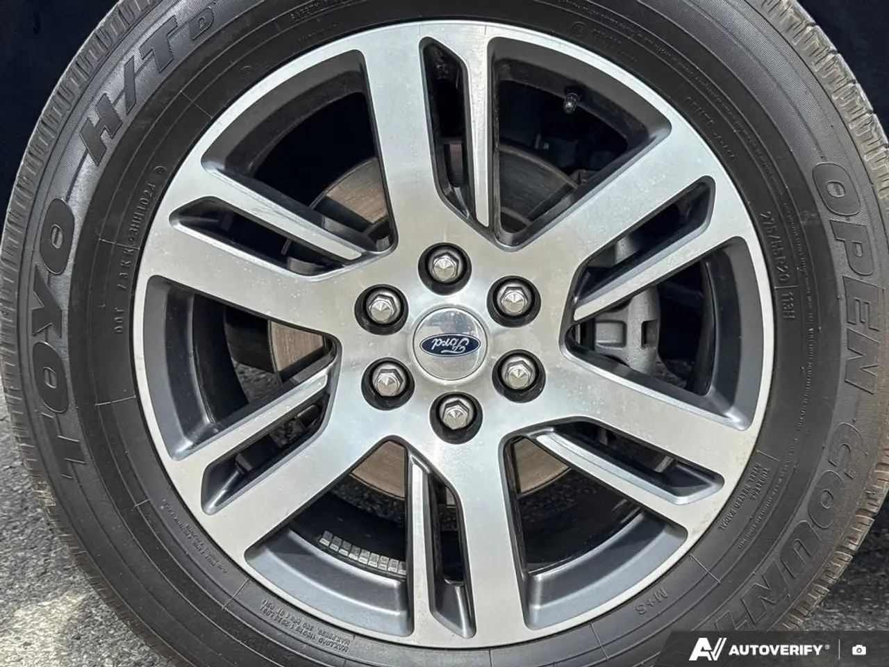 Ford Expedition снимка Ford Expedition