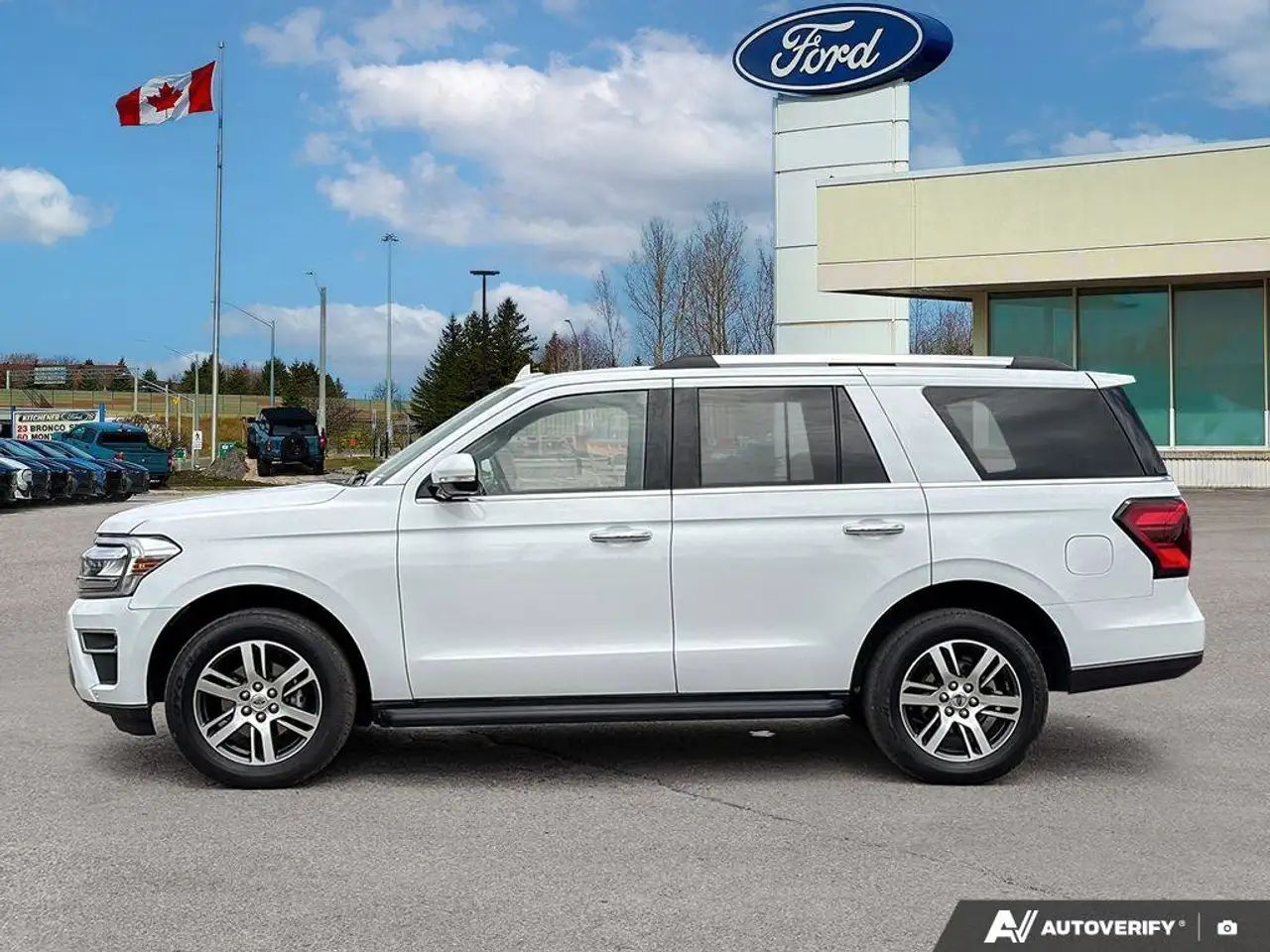 Ford Expedition снимка Ford Expedition