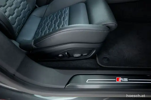 Audi e-tron GT RS quattro 21" BLACK LASER B&O PANO DESIGN Ansicht 34