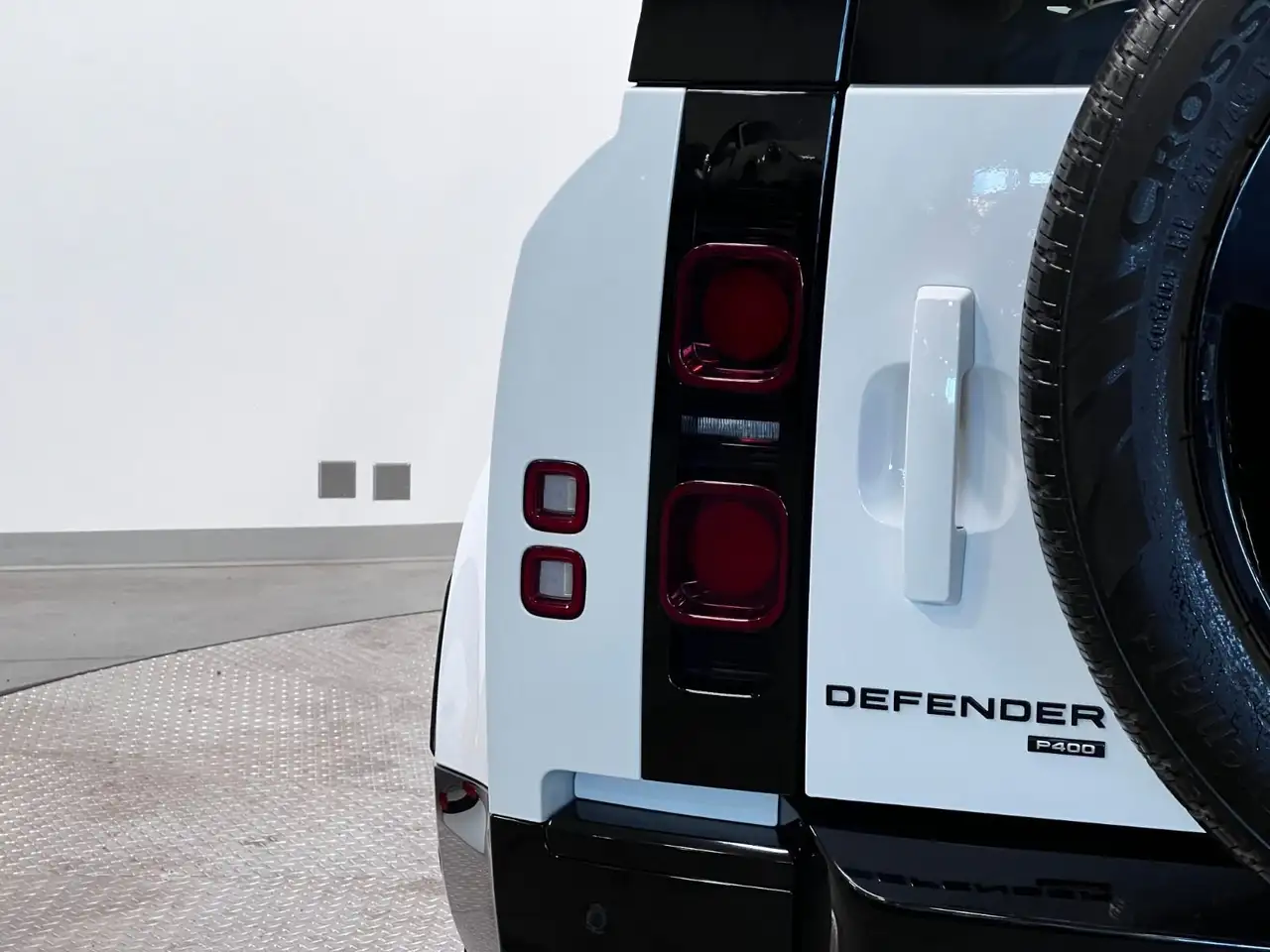 Land Rover Defender снимка Land Rover Defender