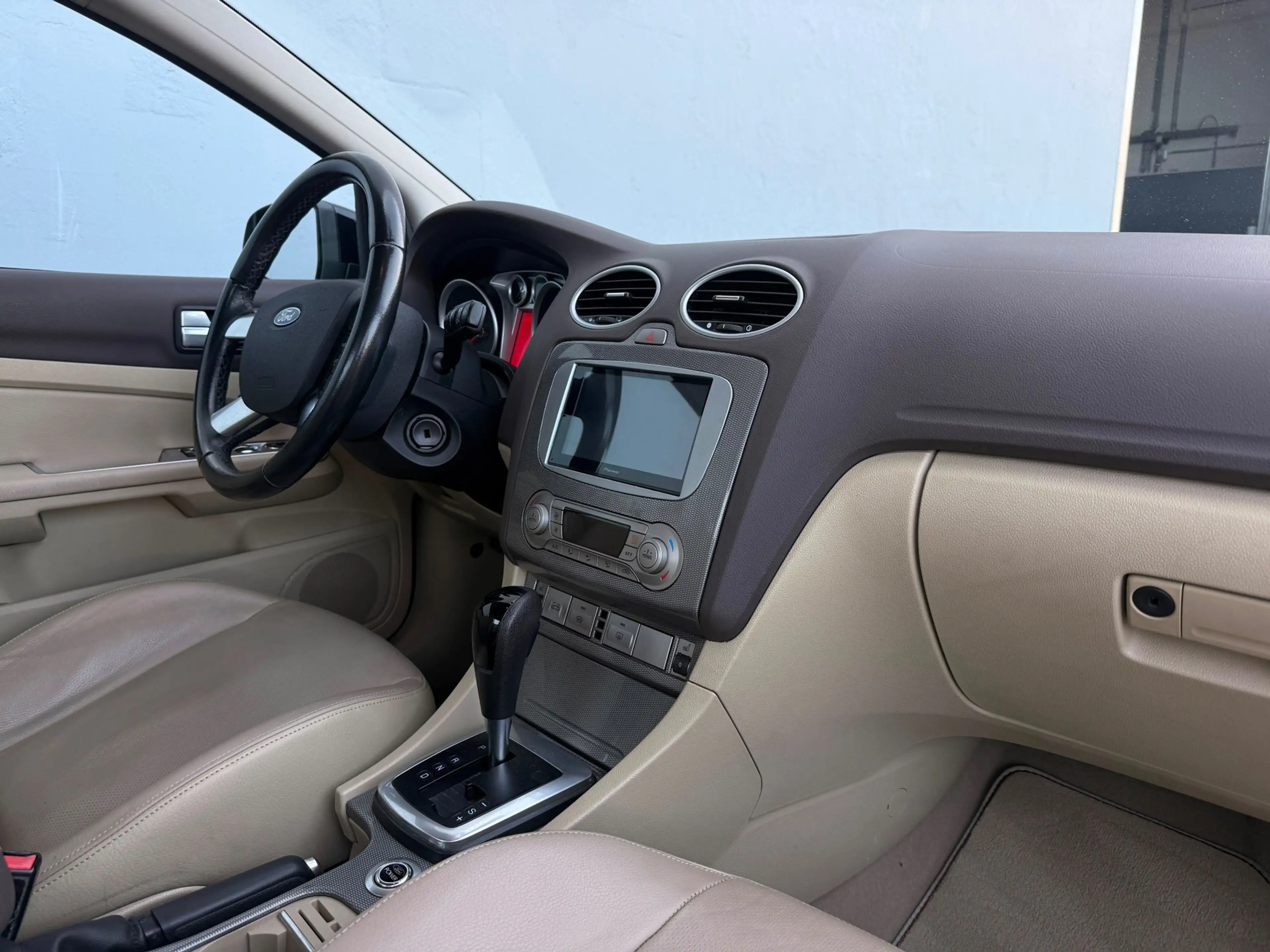 Ford Focus CC Coupé-Cabriolet 2.0 Limited - Lederen Interieur — photo 11