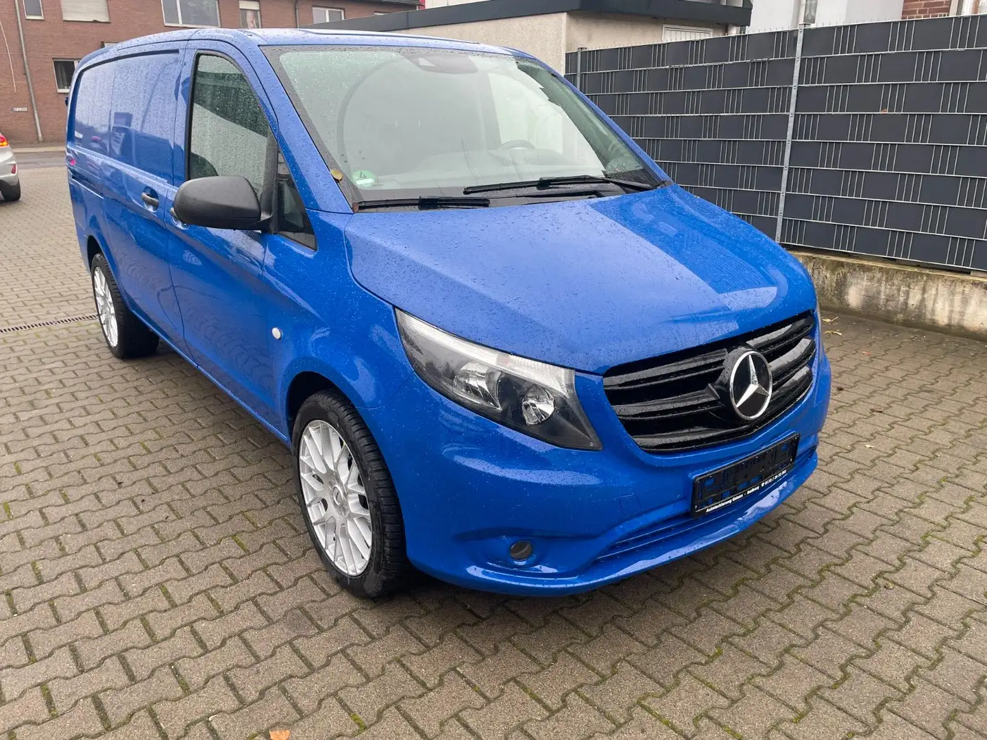 Mercedes-Benz Vito Kasten 116 CDI RWD lang, 1.Hand ,Standheizu Blau - 1