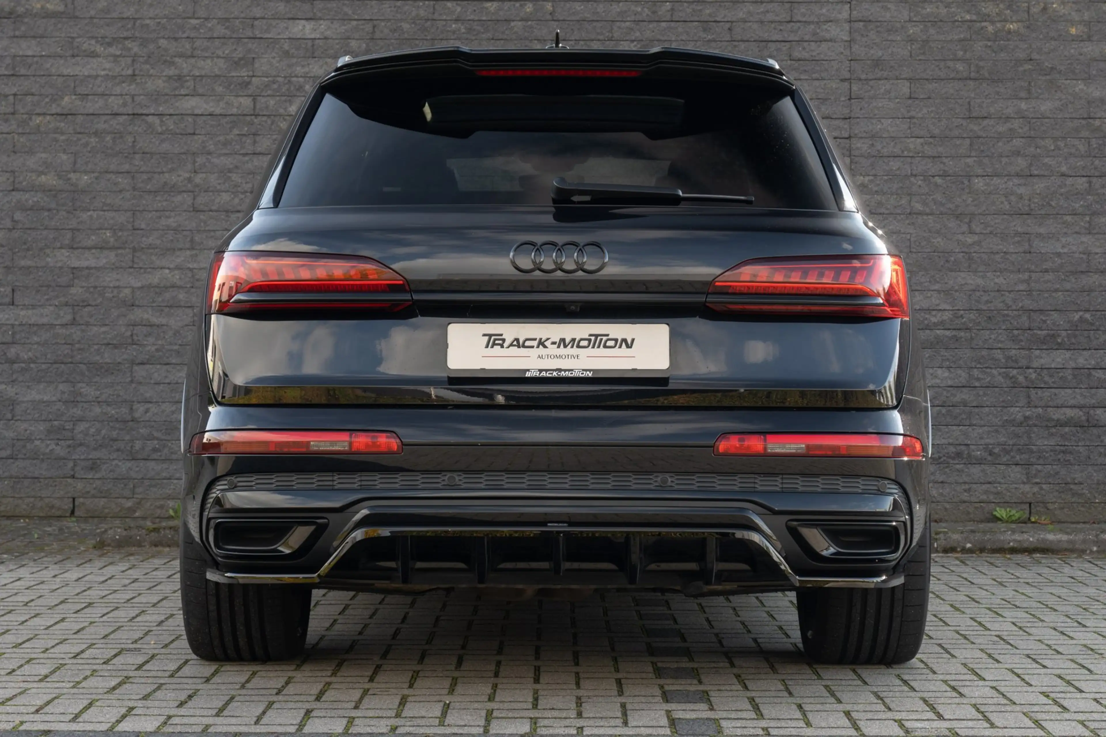 Audi Q7 60 TFSI e quattro Competition PANORAMADAK — photo 11