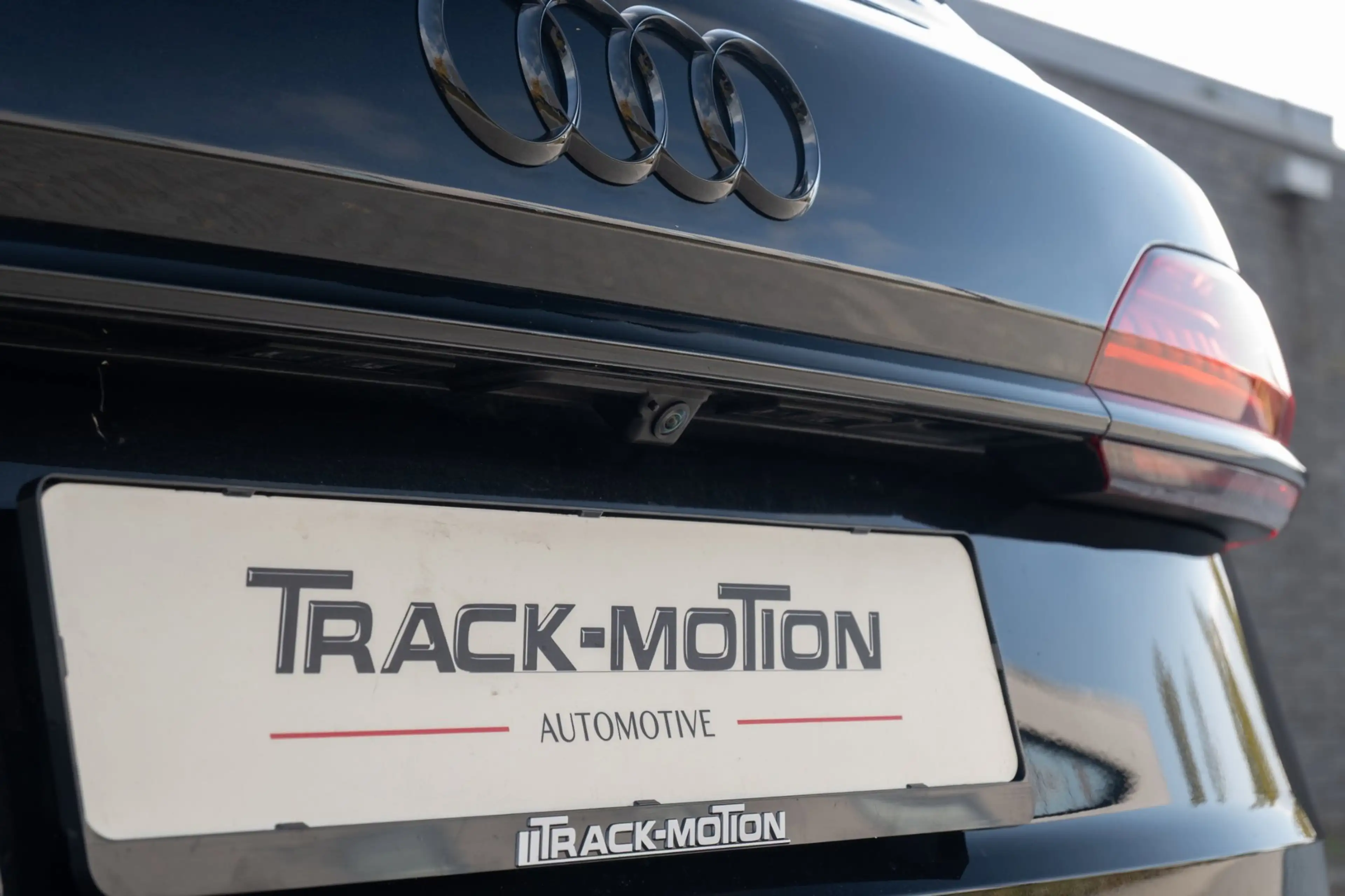 Audi Q7 60 TFSI e quattro Competition PANORAMADAK — photo 12