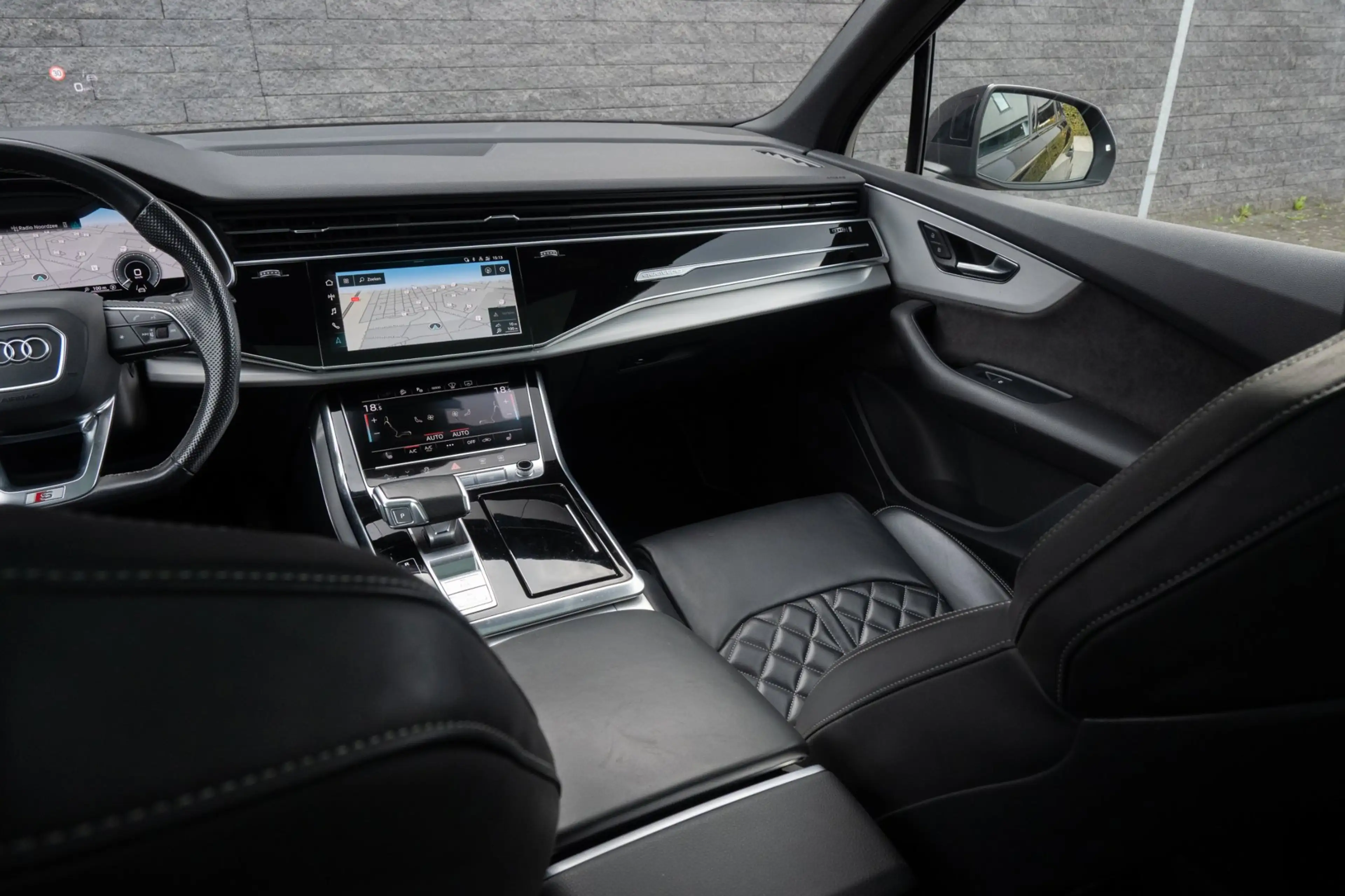 Audi Q7 60 TFSI e quattro Competition PANORAMADAK — photo 34