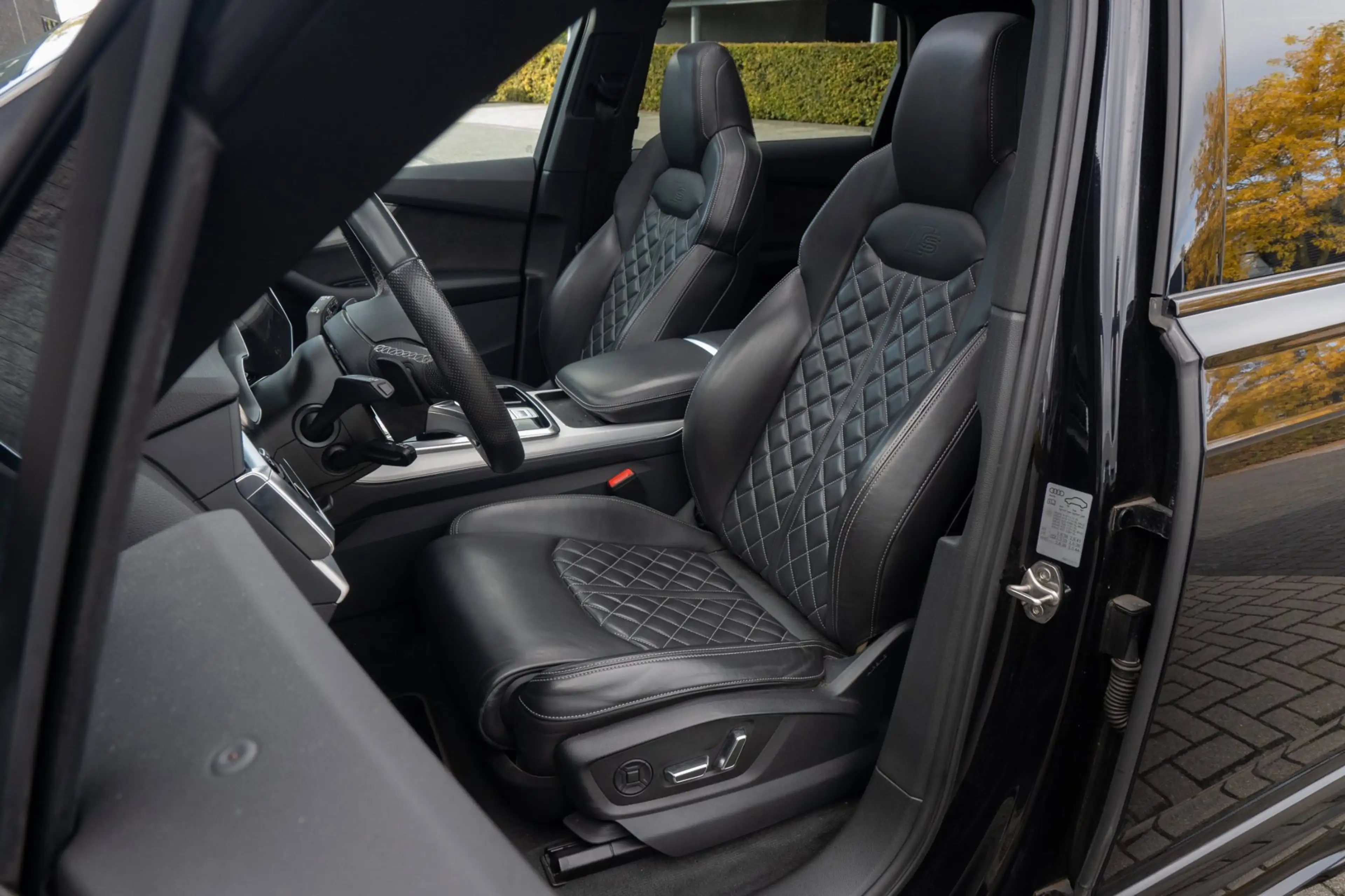 Audi Q7 60 TFSI e quattro Competition PANORAMADAK — photo 22