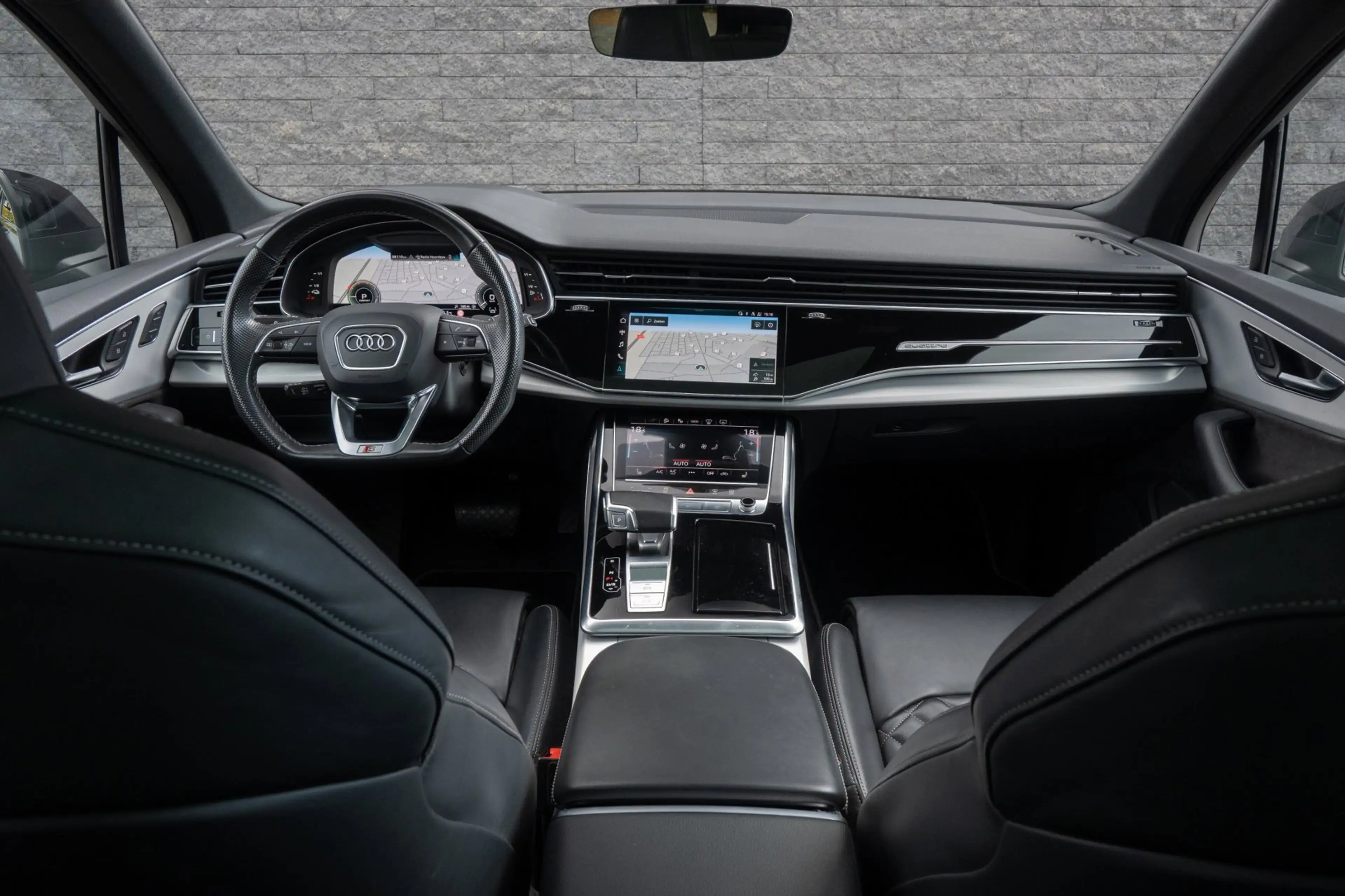 Audi Q7 60 TFSI e quattro Competition PANORAMADAK — photo 24