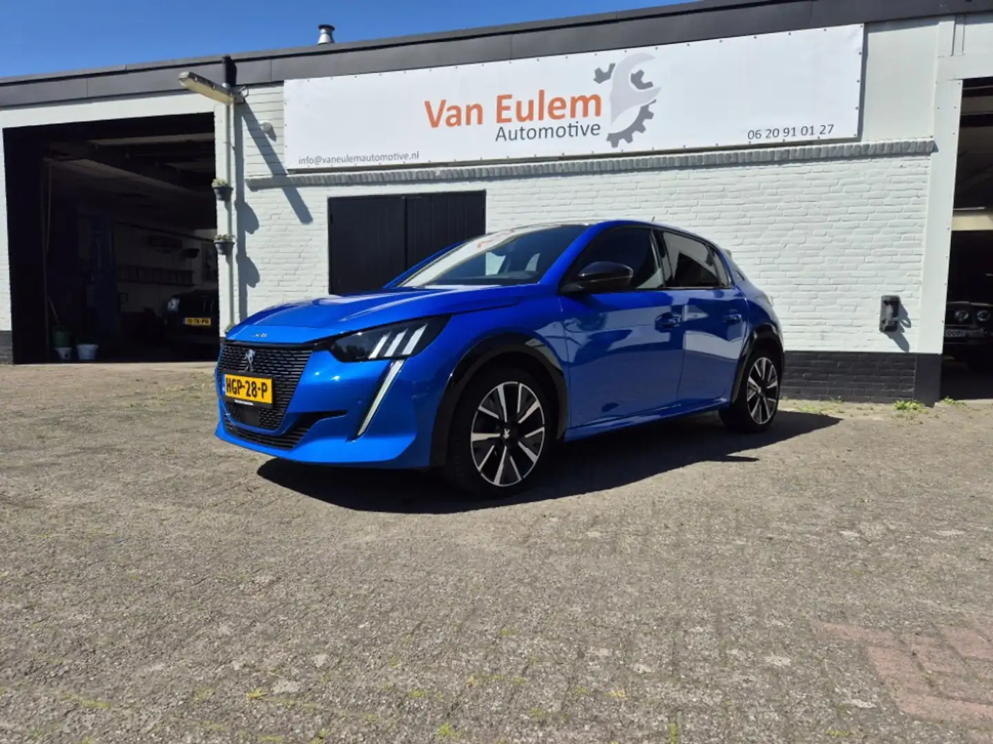 Peugeot 208 1.2 PureTech GT-line Blauw - 1