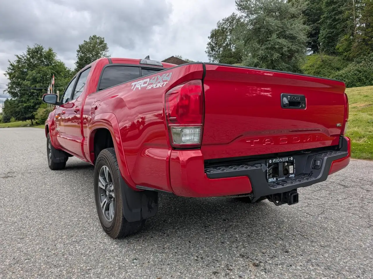 Toyota Tacoma снимка Toyota Tacoma