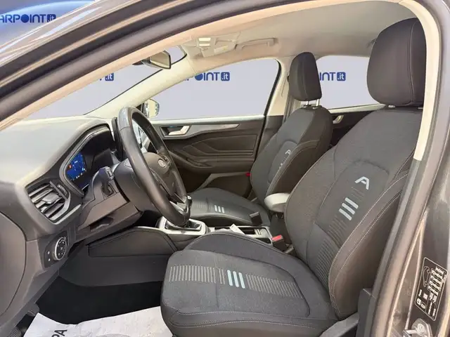 Ford Focus view 9
