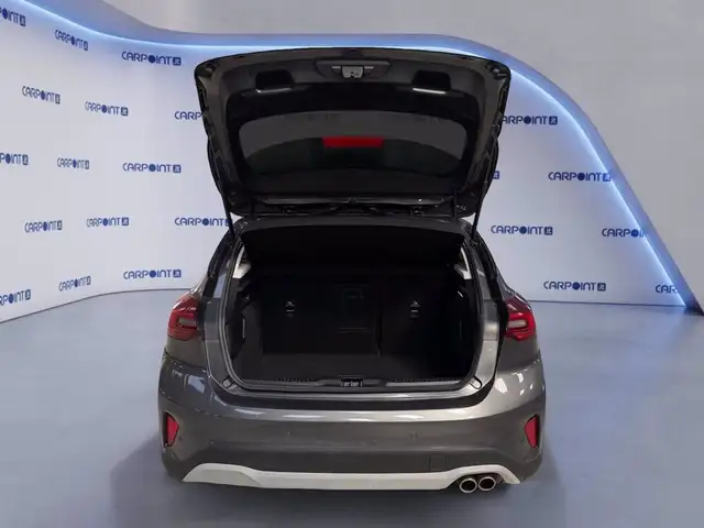 Ford Focus view 17