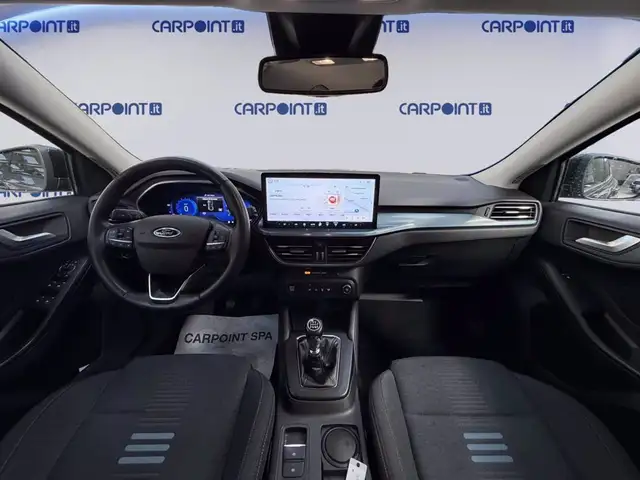 Ford Focus view 10