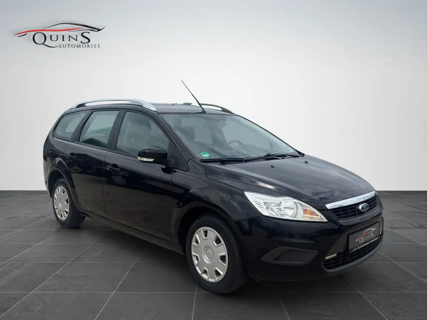 Ford Focus Turnier Style TÜV/INSPEKTION NEU AC AHK Schwarz - 1