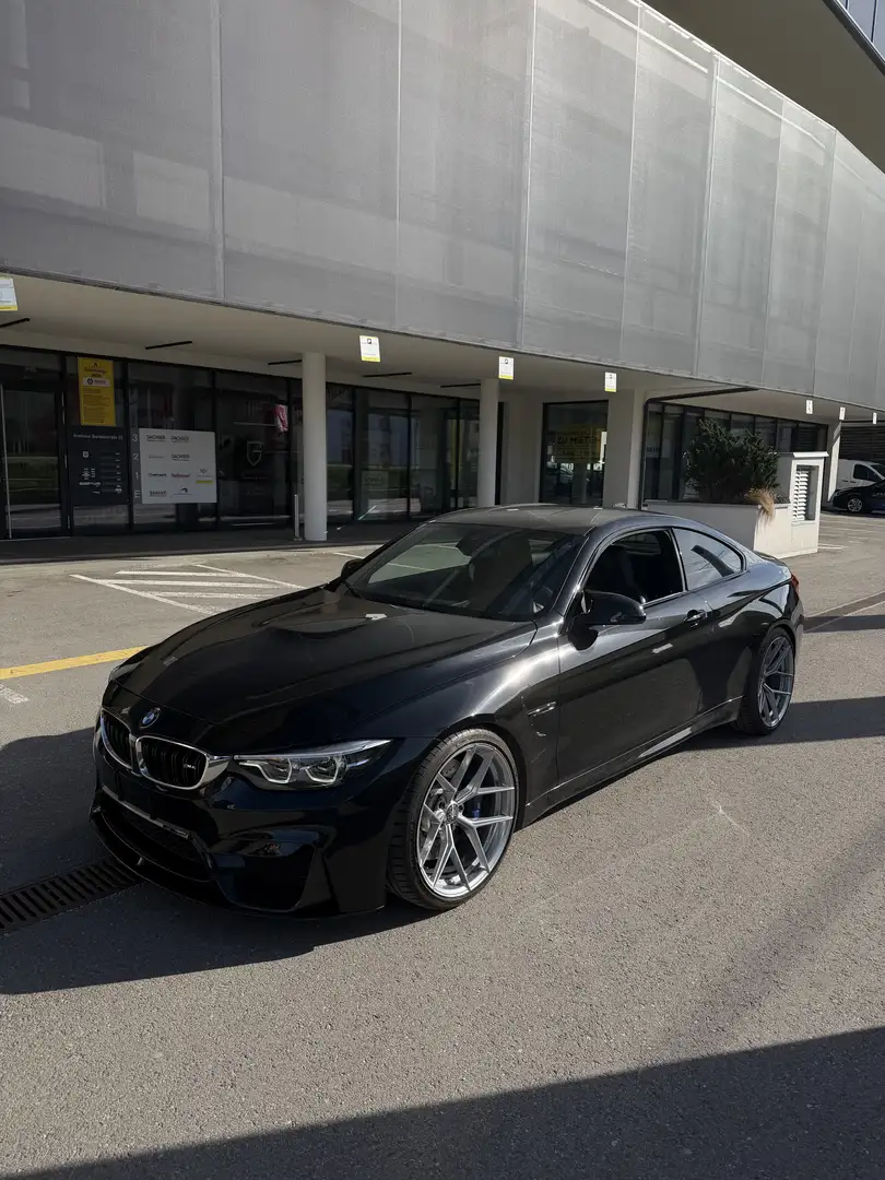 BMW M4 M-DKG - 1
