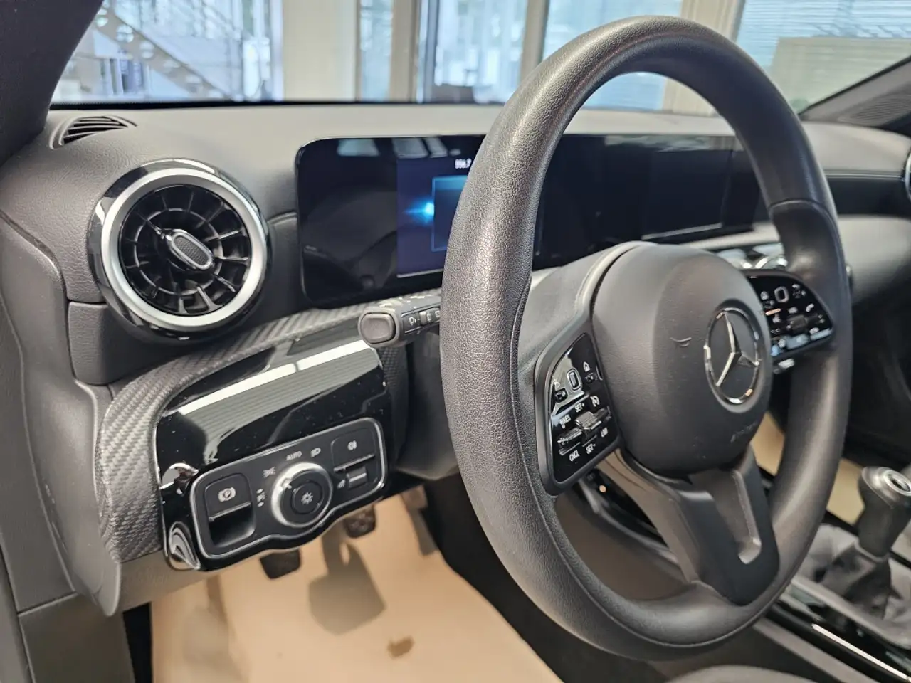 Mercedes-Benz CLA LED,Naiv,AHK,Sitzheizung, миниатюра 24