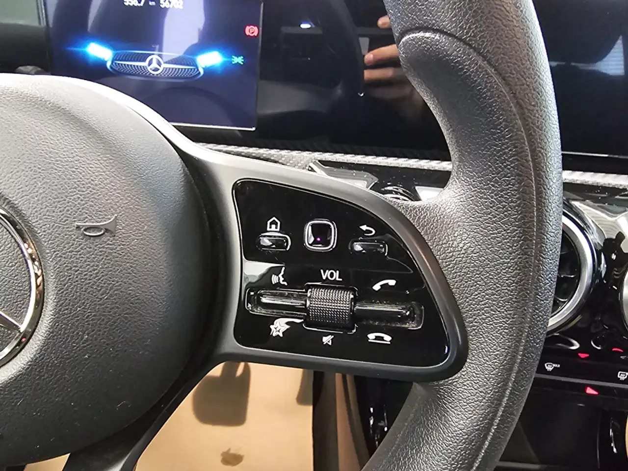 Mercedes-Benz CLA LED,Naiv,AHK,Sitzheizung, миниатюра 20