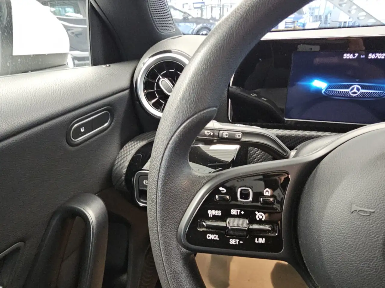 Mercedes-Benz CLA LED,Naiv,AHK,Sitzheizung, миниатюра 21