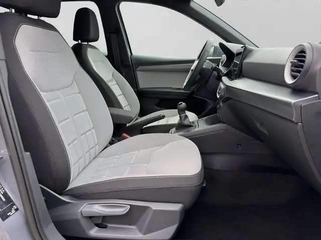 Seat Arona view 4