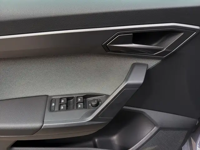Seat Arona view 8