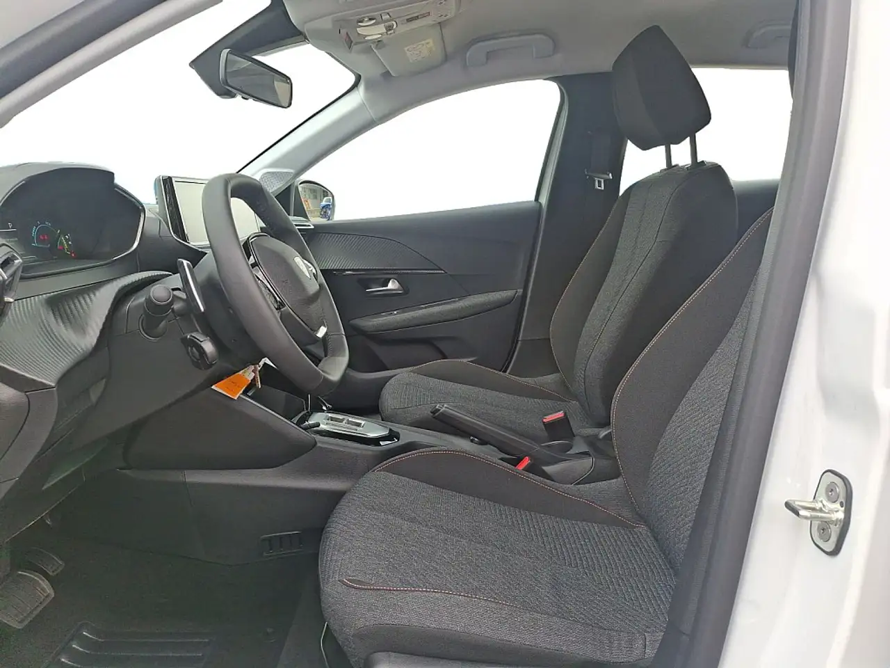 Peugeot 208 Hybrid 100 e-DCS6 Style 11