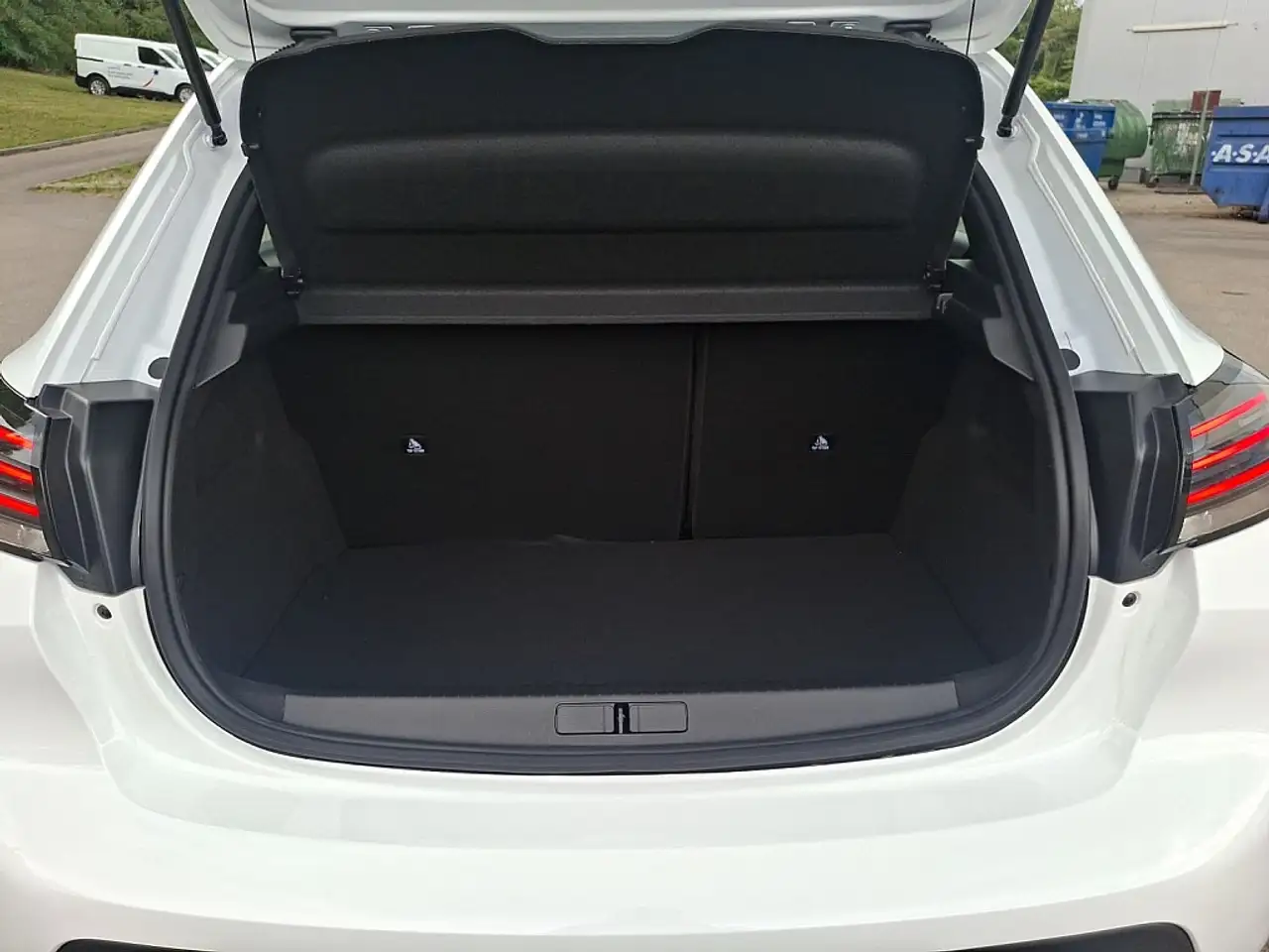 Peugeot 208 Hybrid 100 e-DCS6 Style 15