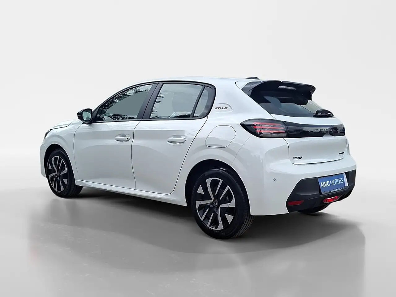 Peugeot 208 Hybrid 100 e-DCS6 Style 3
