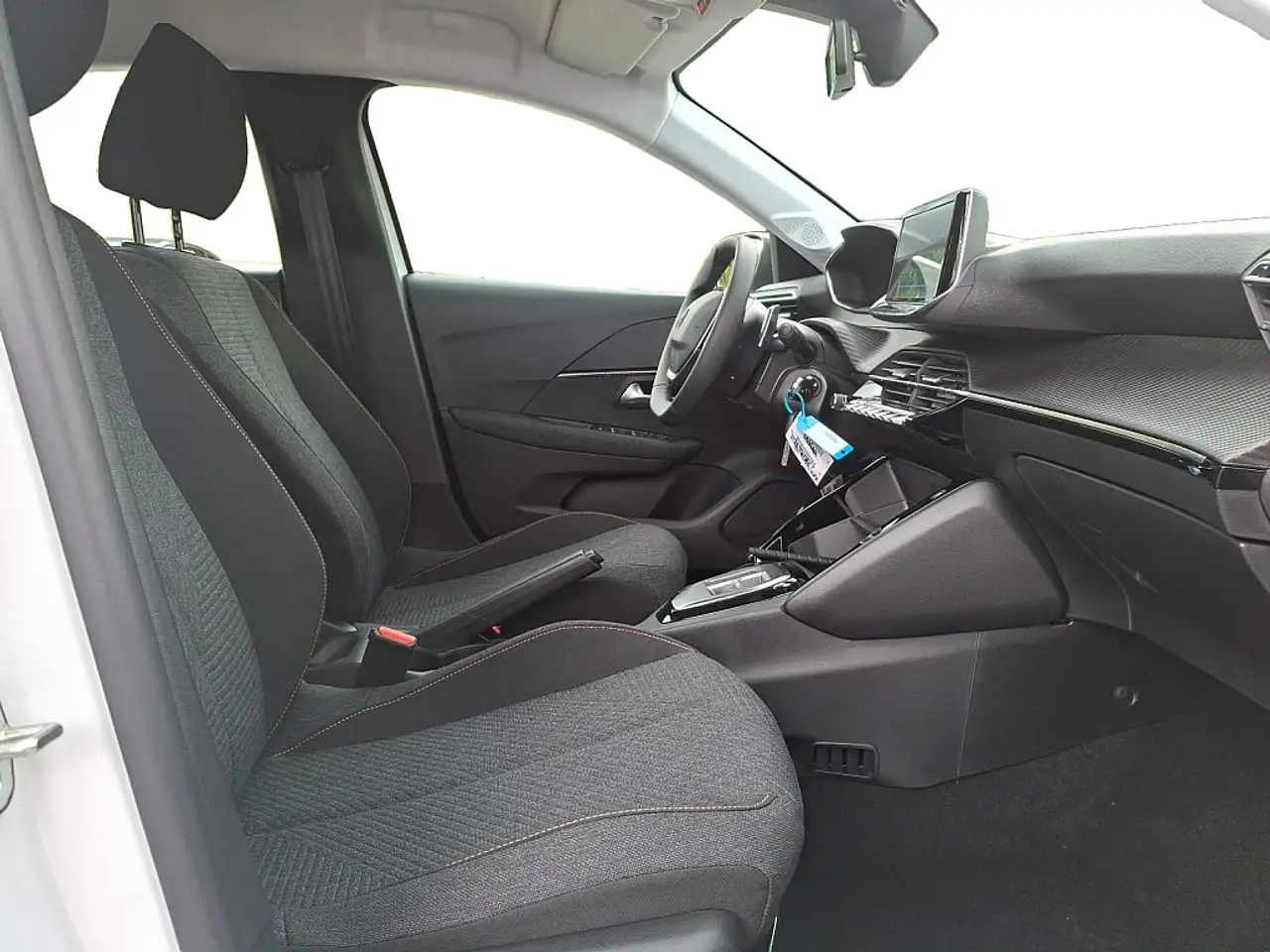 Peugeot 208 Hybrid 100 e-DCS6 Style 13