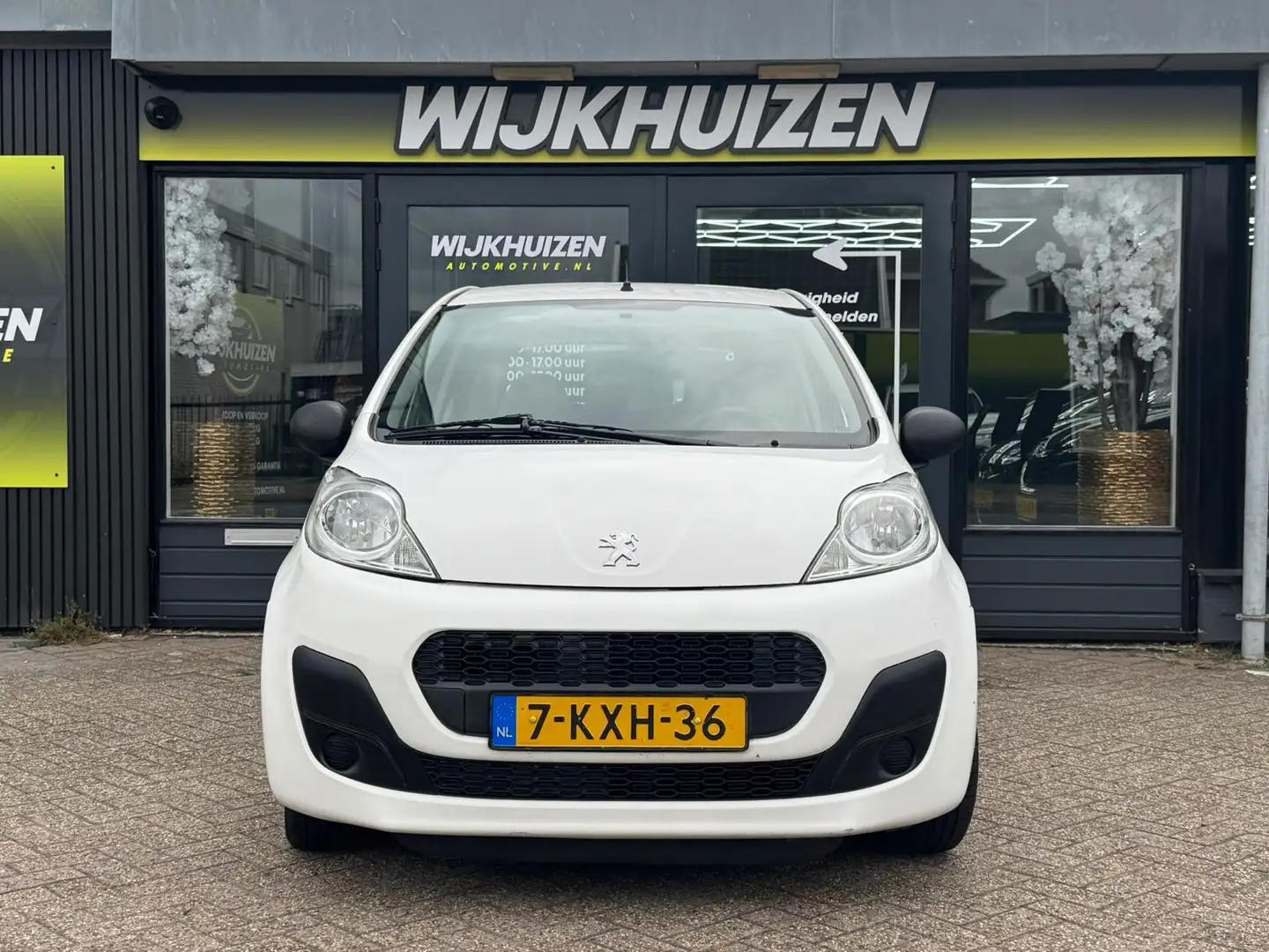 Peugeot 107 1.0 Access Accent met Airco !!! Nette staat !!! Na White - 2