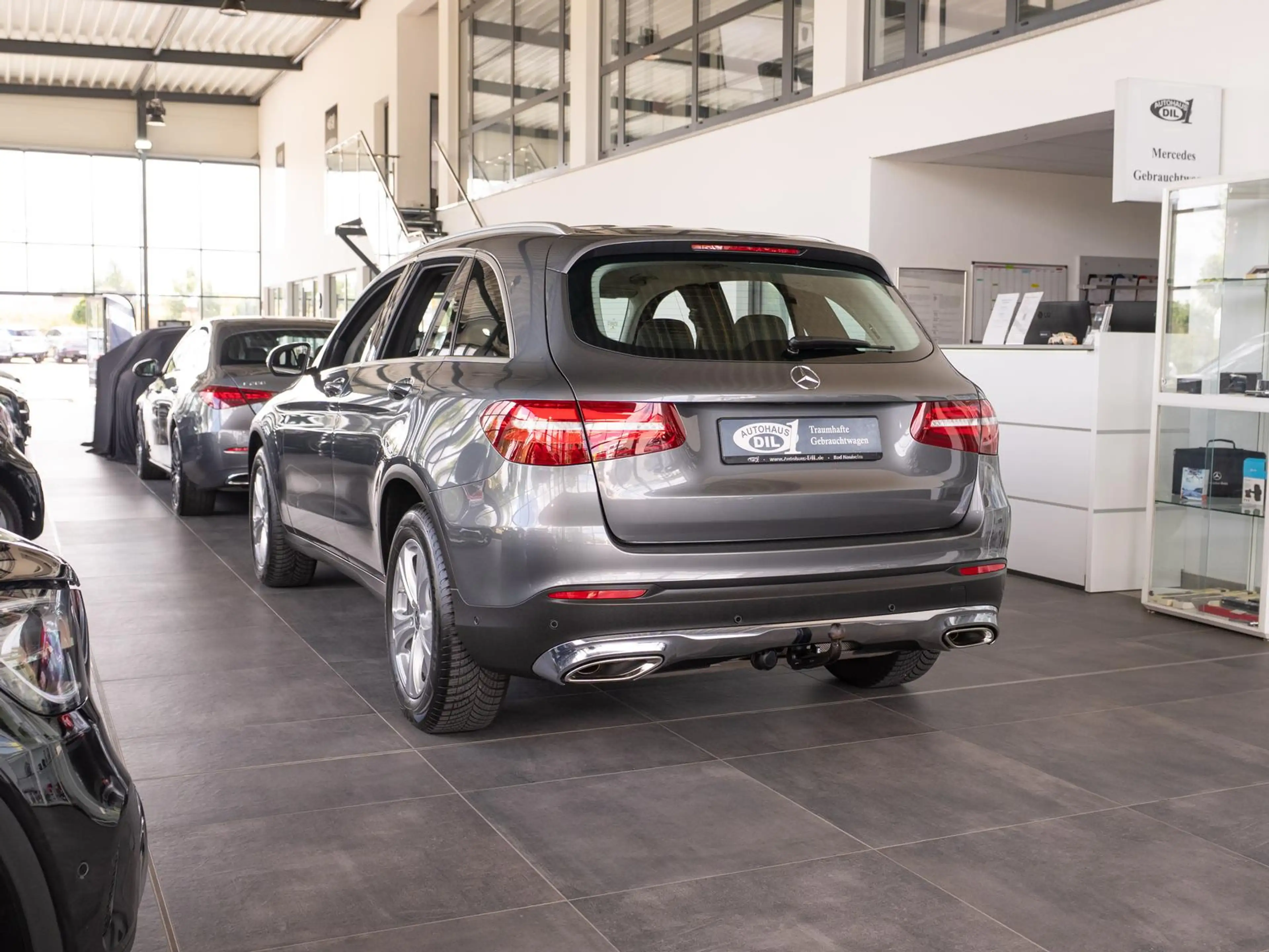 Mercedes-Benz GLC 250 4 Matic 9G-Tronic *AHK*R-KAMERA*LED* — photo 5