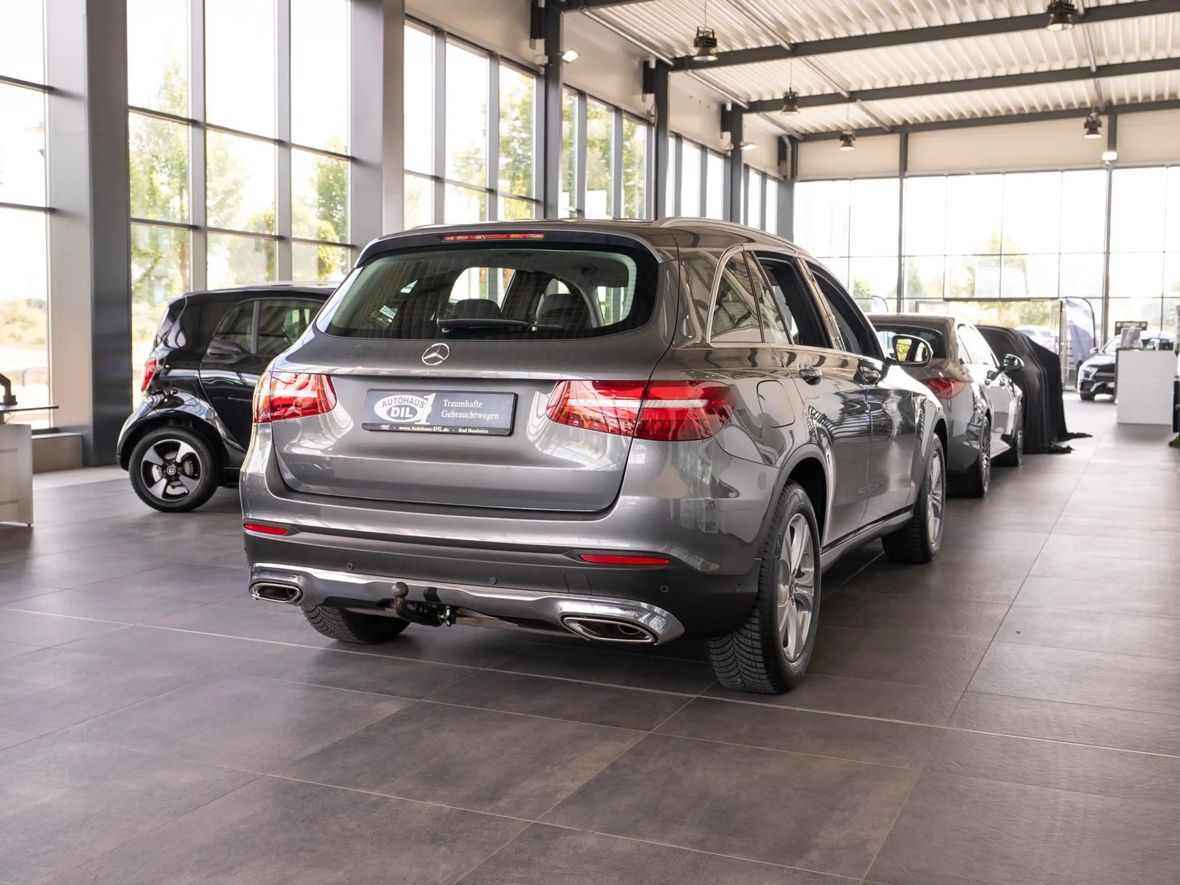 Mercedes-Benz GLC 250 4 Matic 9G-Tronic *AHK*R-KAMERA*LED* — photo 6