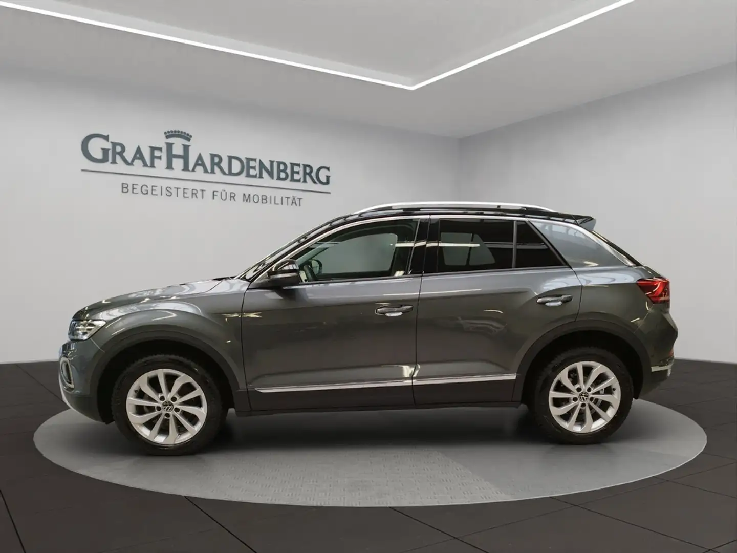 Volkswagen T-Roc 1.5 TSI DSG Style ACC Navi LED AHK Grau - 2