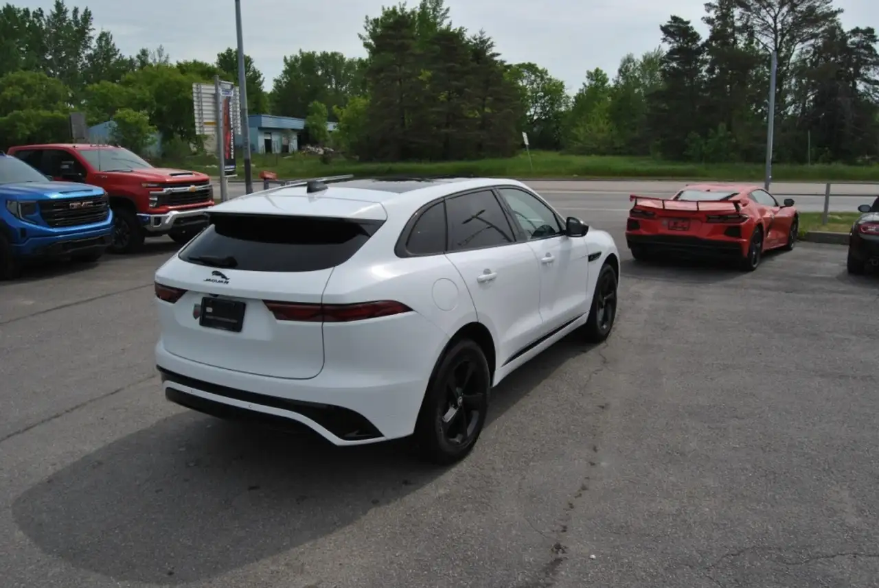 Jaguar F-Pace снимка Jaguar F-Pace