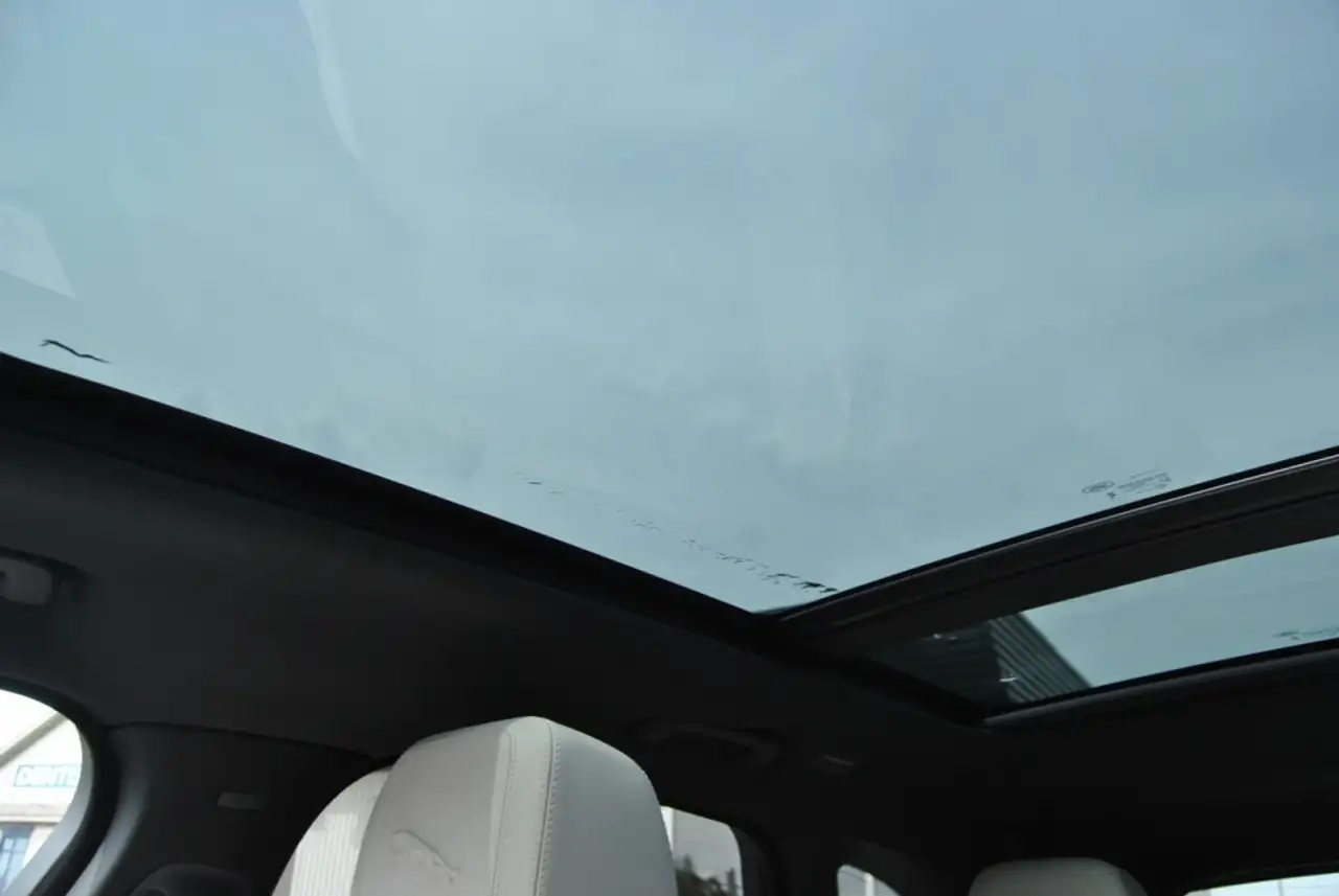 Jaguar F-Pace снимка Jaguar F-Pace