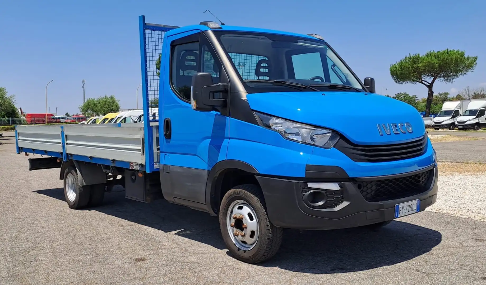 Iveco Daily DAILY CAB 35C14 4100 QUAD-TOR RG FP Bleu - 1
