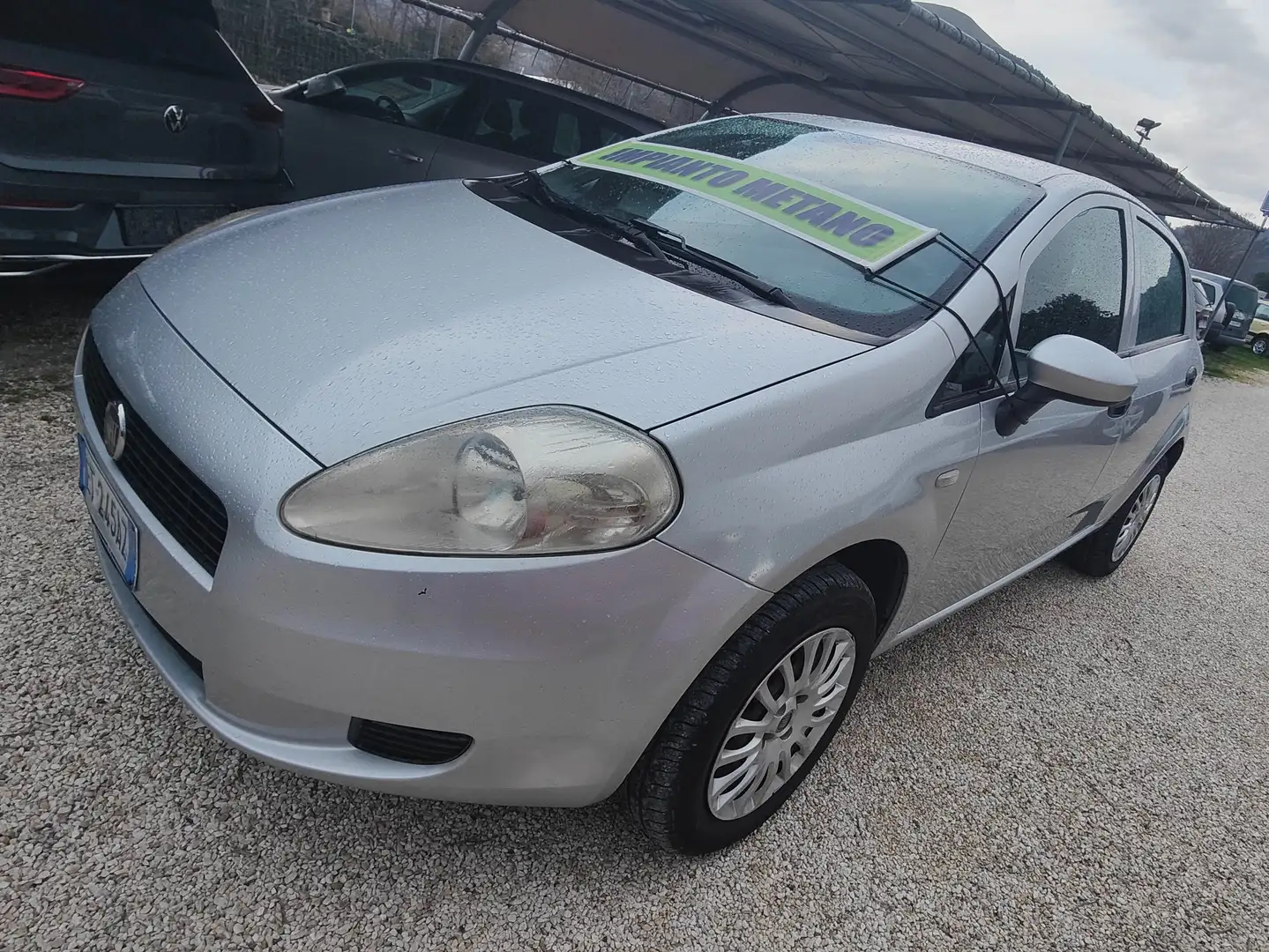 Fiat Punto Punto 5p 1.4 natural power Street (easy) 70cv Silber - 1
