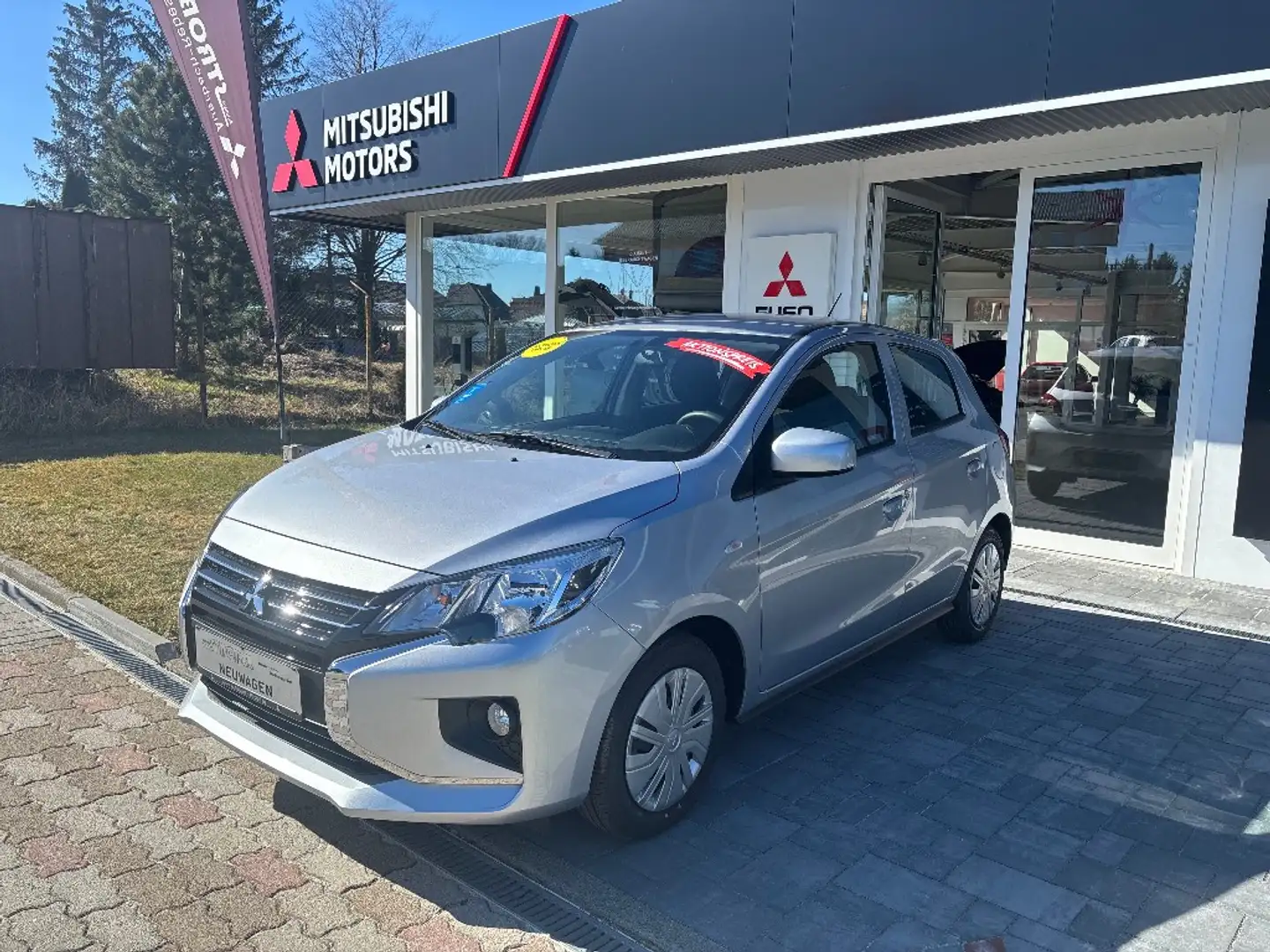 Mitsubishi Space Star Select 1.2 KLIMA*FREISPRECHANLAGE* Silber - 2