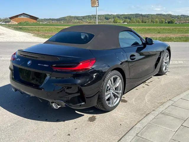 BMW Z4 view 4