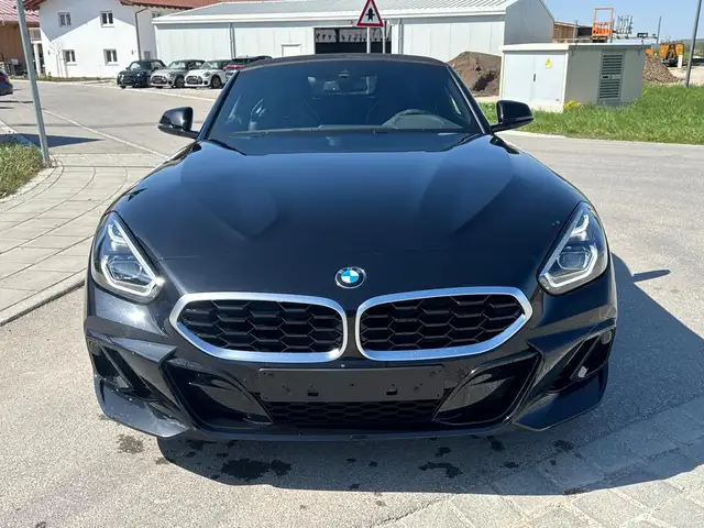 BMW Z4 view 3