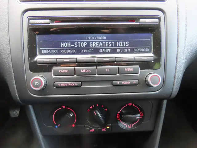 Volkswagen Polo view 13
