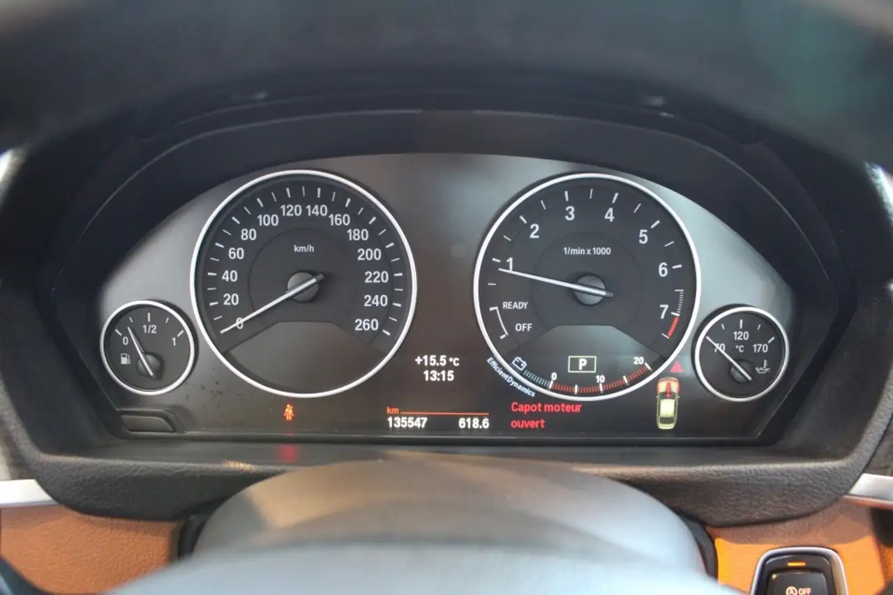 BMW 3 Series снимка BMW 3 Series